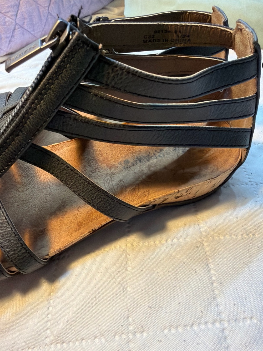 BearPaw Pewter size 7 Strappy Front-Zip Women’s Sandals - Picture 4 of 11